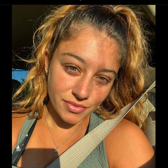 Meet your Posher, Claudia - Picture 1 of 1